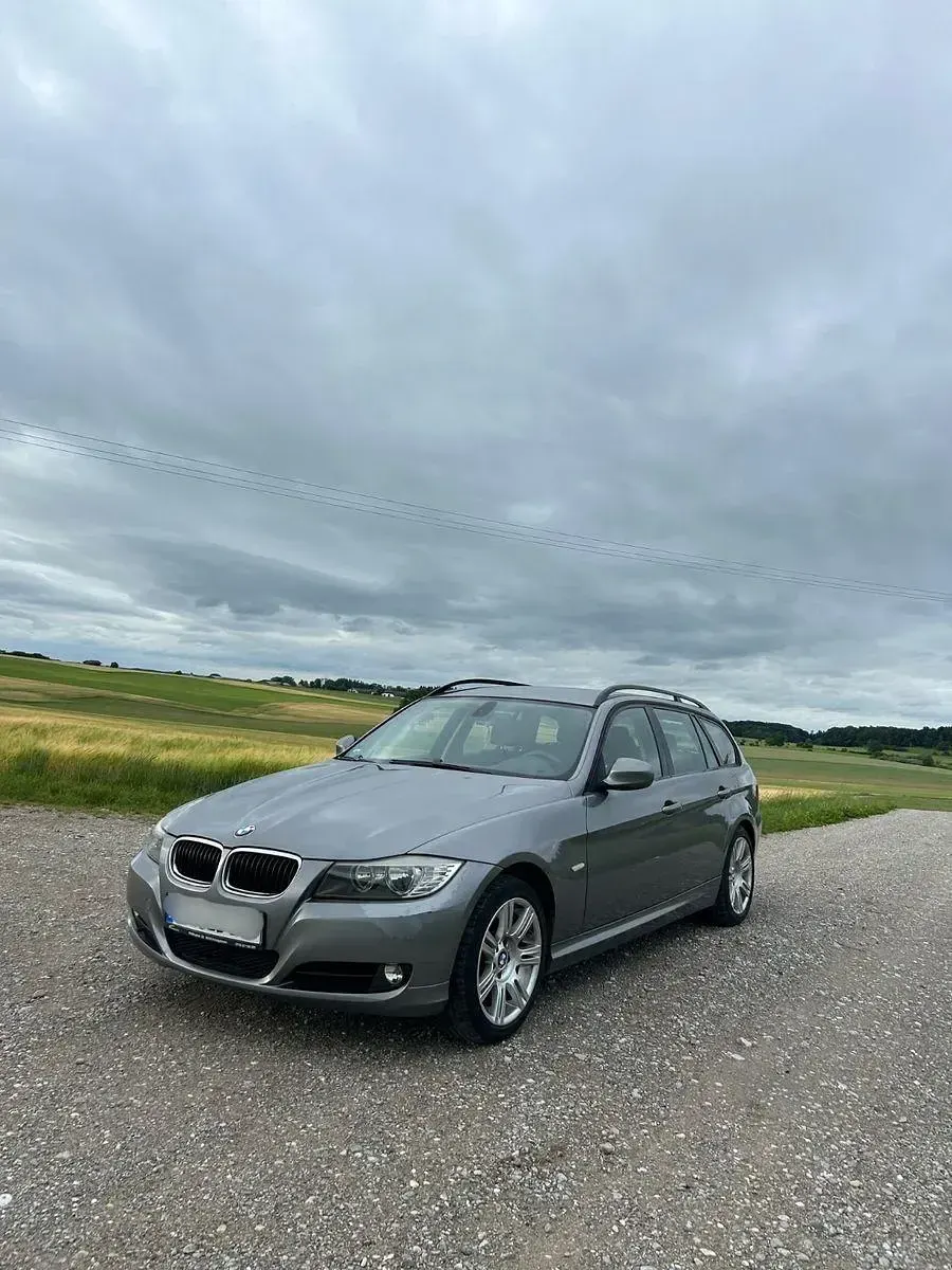 Gebraucht BMW 318 Performance 143 PS (105 kW) 2011 Silber Kombi