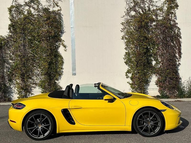 Gebraucht Porsche 718 Boxster 300 PS (220 kW) 2016 Gelb Cabrio