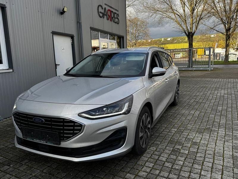 Gebraucht Ford Focus Titanium 116 PS (85 kW) 2023 Silber Limousine