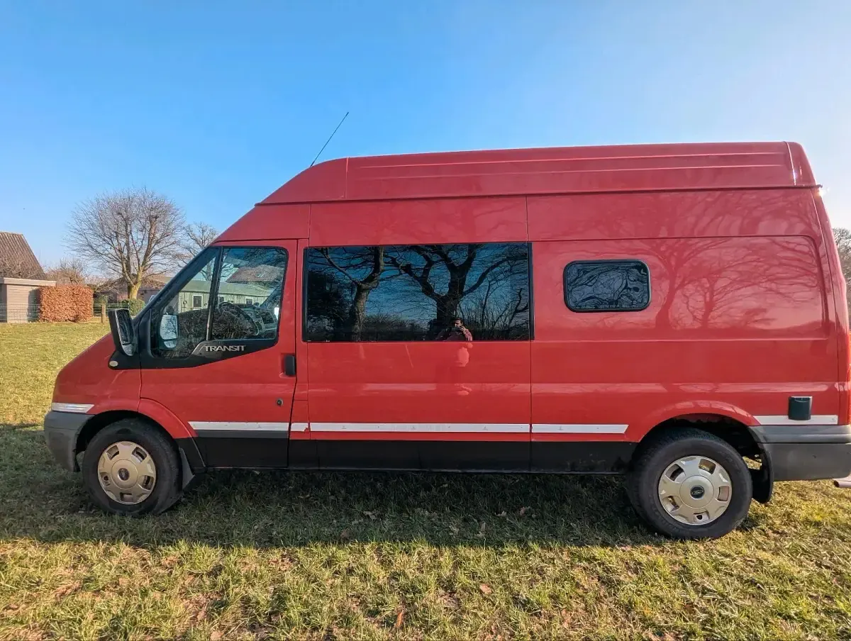 Gebraucht Ford Transit 150 PS (110 kW) 2009 Rot Van