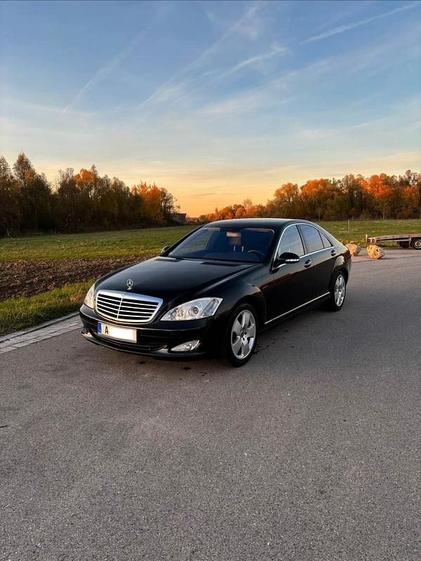 Schwarz Gebraucht 2007 Mercedes S450 Limousine | 14.300 € (Teuer) - Bild 1/4