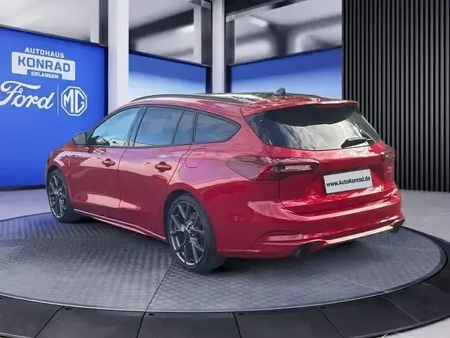Gebraucht Ford Focus ST 280 PS (205 kW) 2025 Rot Limousine