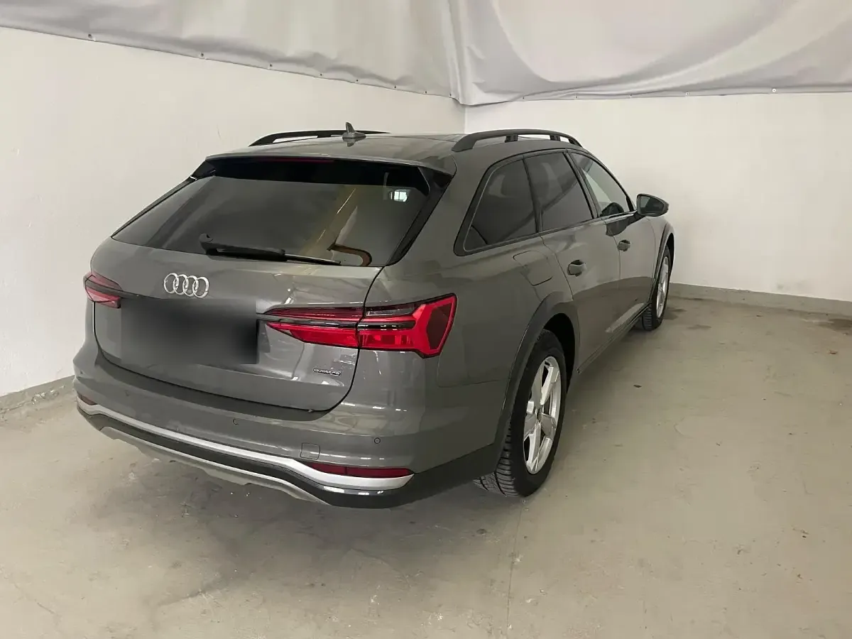Gebraucht Audi A6 Allroad Ambiente 204 PS (150 kW) 2022 Grau Kombi