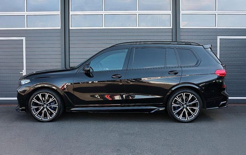 Gebraucht BMW X7 Performance 400 PS (294 kW) 2020 Black sapphire metallic SUV