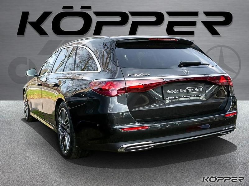 Gebraucht Mercedes E300 Advanced Plus 313 PS (230 kW) 2024 Graphitgrau Kombi