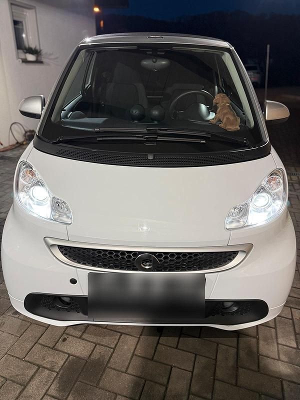 Gebraucht Smart ForTwo Cabrio 71 PS (52 kW) 2014 Weiß Cabrio