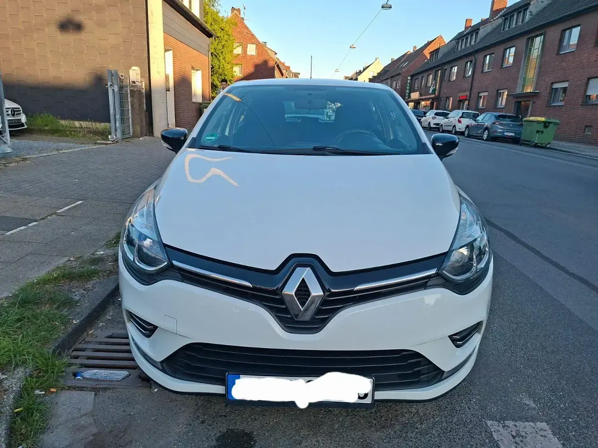 Gebraucht Renault Clio IV LIMITED 76 PS (55 kW) 2018 Weiß Limousine