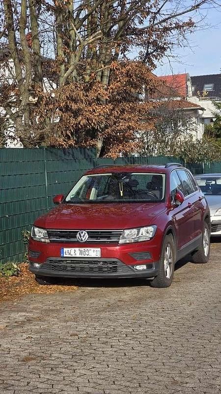 Gebraucht VW Tiguan Highline 179 PS (131 kW) 2018 Rot SUV