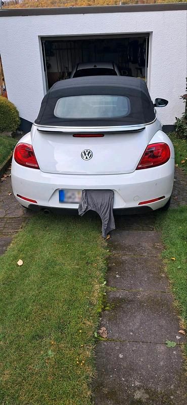 Gebraucht VW Beetle Cabriolet 105 PS (77 kW) 2018 Weiß Cabrio