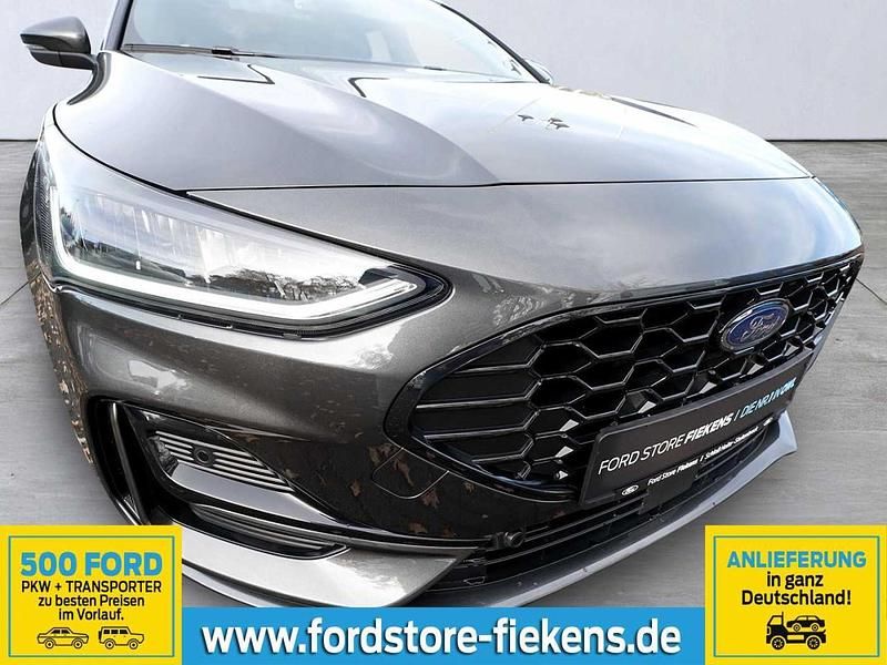 Neu Ford Focus ST-Line X 155 PS (114 kW) 2025 Grau Limousine