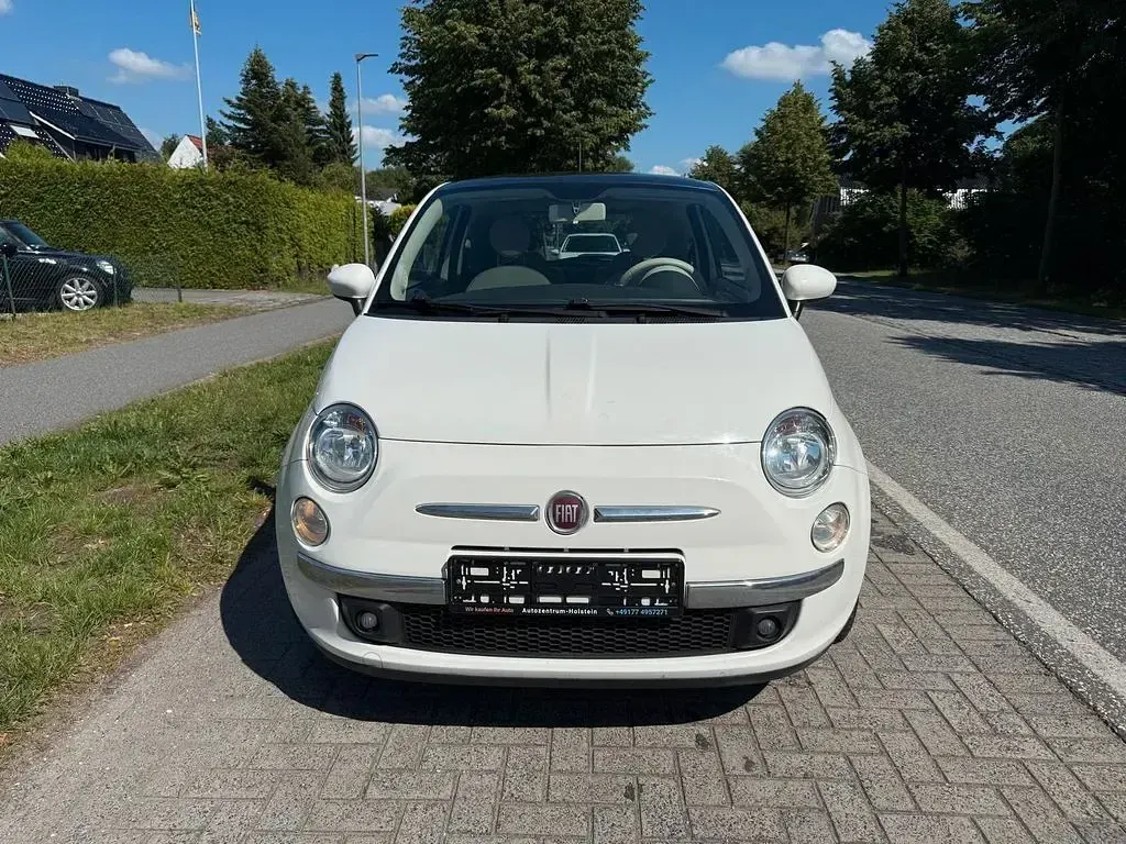 Gebraucht Fiat 500 Lounge 69 PS (50 kW) 2015 Weiß Kleinwagen