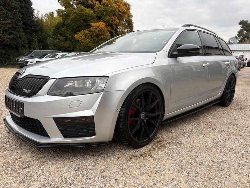 Silber Gebraucht 2016 Skoda Octavia RS Kombi | 13.999 € (Guter Preis) - Bild 1/4