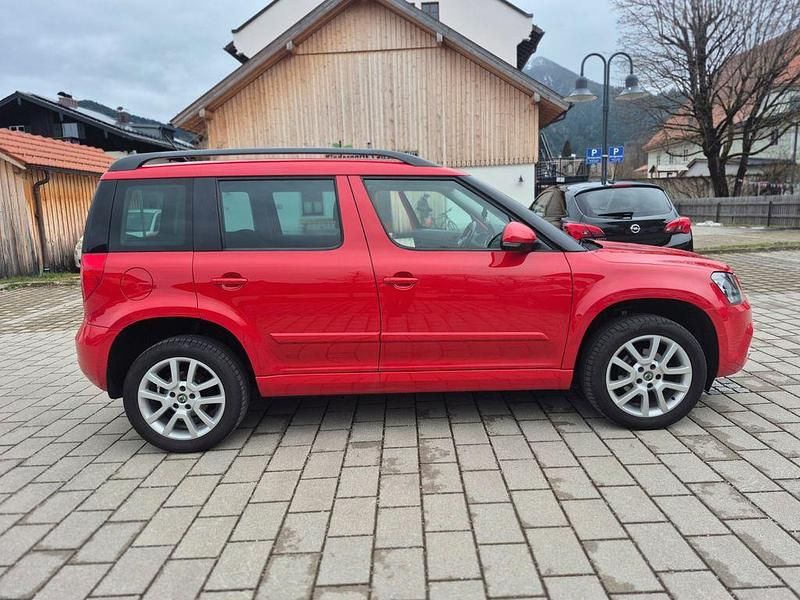 Gebraucht Skoda Yeti 110 PS (80 kW) 2015 Schwarz SUV