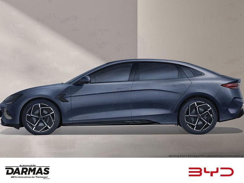 Neu BYD Seal Design 230 kW (313 PS) 2026 Atlantis grey Limousine