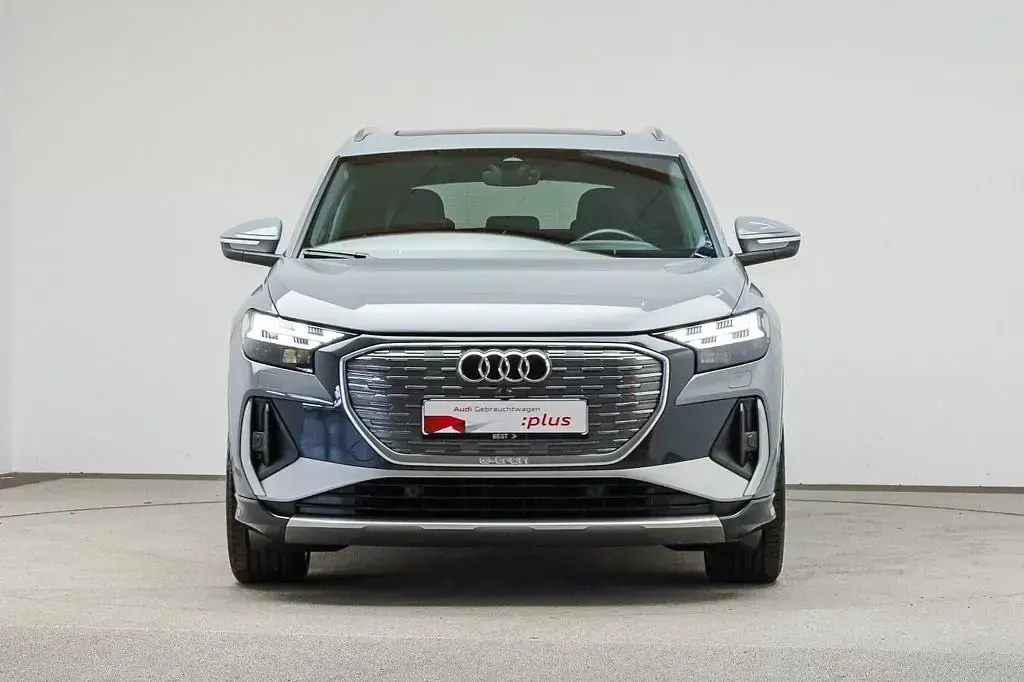 Gebraucht Audi Q4 e-tron S-Line 194 kW (265 PS) 2023 Kieselgrau SUV
