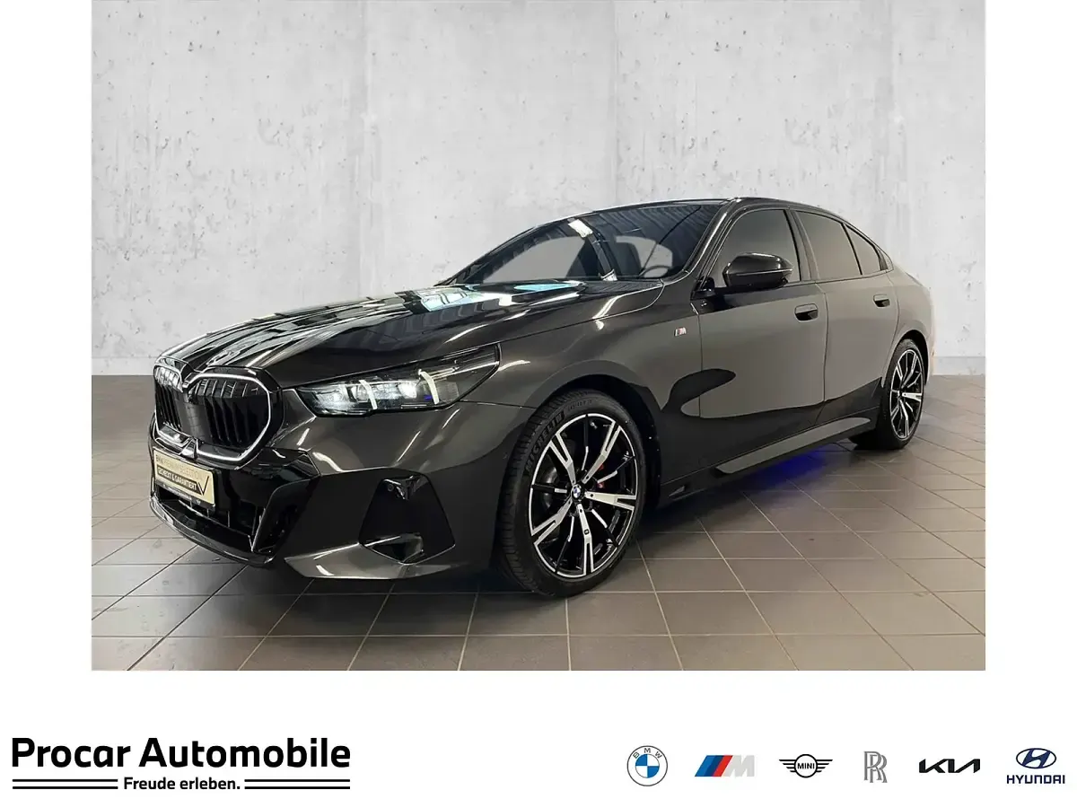 Gebraucht BMW 520 M Sport 197 PS (144 kW) 2025 Limousine