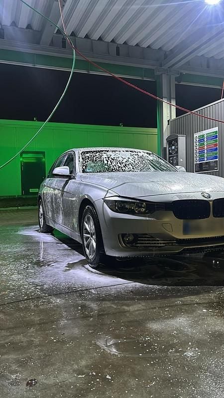 Gebraucht BMW 316 116 PS (85 kW) 2012 Grau Limousine