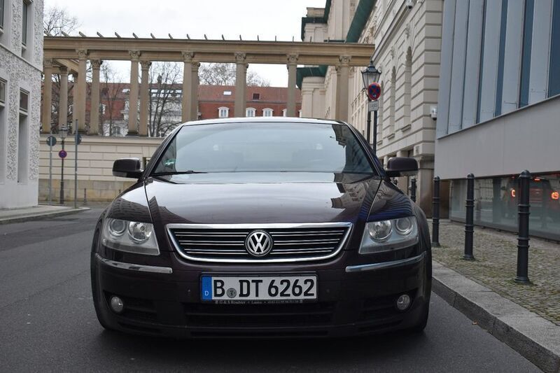 Braun Gebraucht 2005 VW Phaeton Limousine | 5.999 € (Fairer Preis) - Bild 1/4