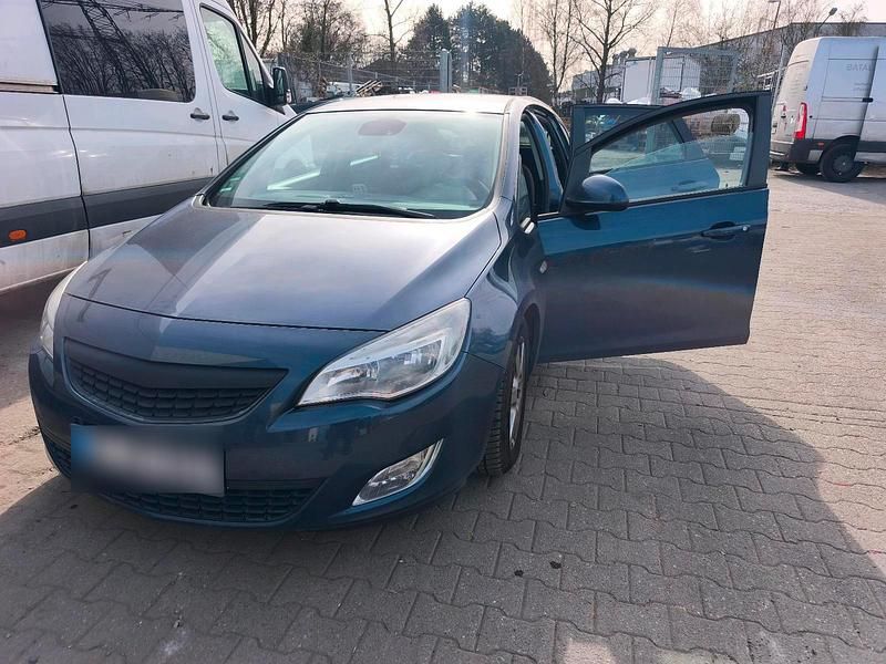 Gebraucht Opel Astra 110 PS (80 kW) 2011 Blau Kleinwagen