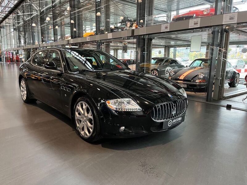 Schwarz Gebraucht 2011 Maserati Quattroporte Limousine | 52.900 € - Bild 1/4