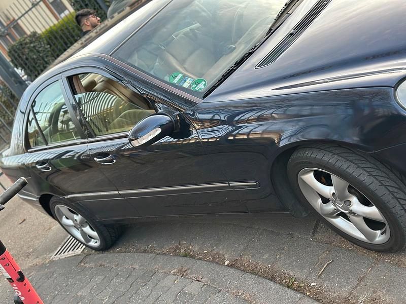 Gebraucht Mercedes C200 150 PS (110 kW) 2001 Blau Limousine