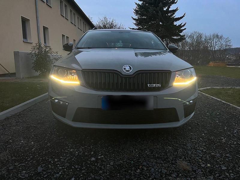 Gebraucht Skoda Octavia vRS 184 PS (135 kW) 2014 Grau Kleinwagen