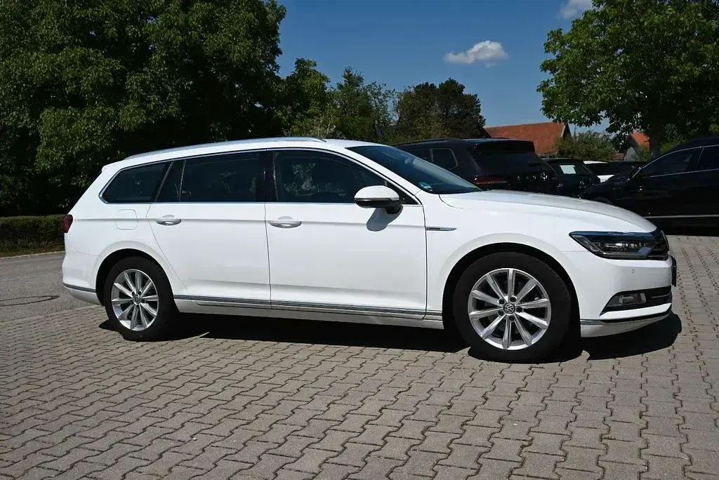 Gebraucht VW Passat Highline 190 PS (139 kW) 2015 Weiß Kombi