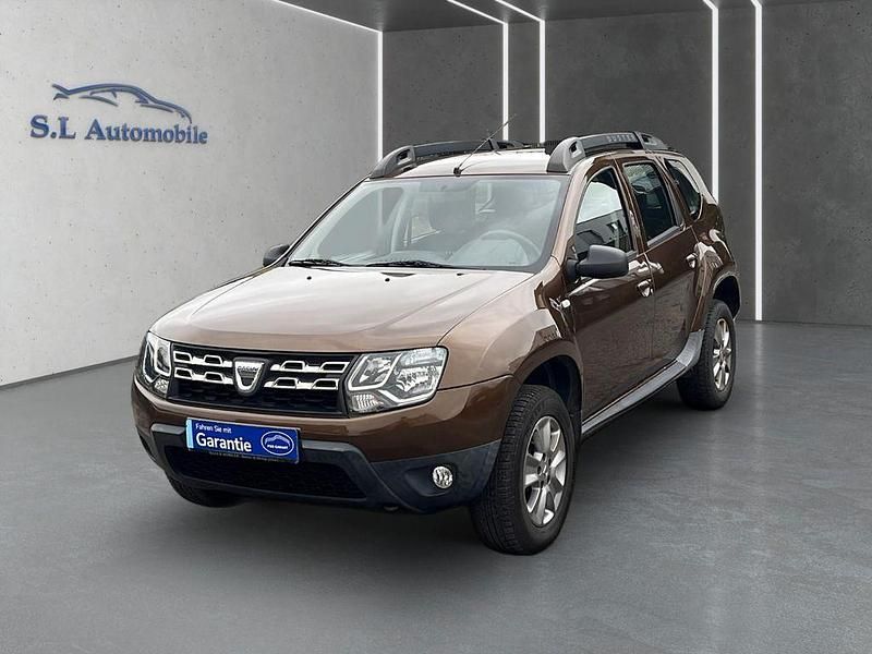 Braun Gebraucht 2015 Dacia Duster Lauréate SUV | 6.990 € (Fairer Preis) - Bild 1/4