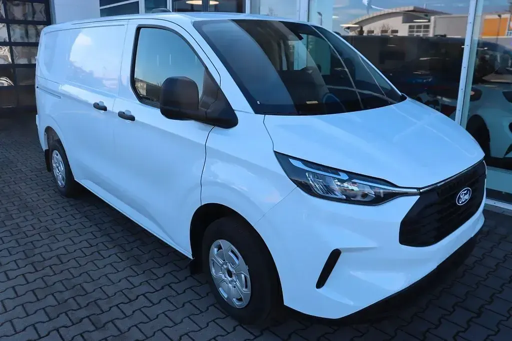 Neu Ford Transit Custom Trend 136 PS (100 kW) 2026 Weiß Van