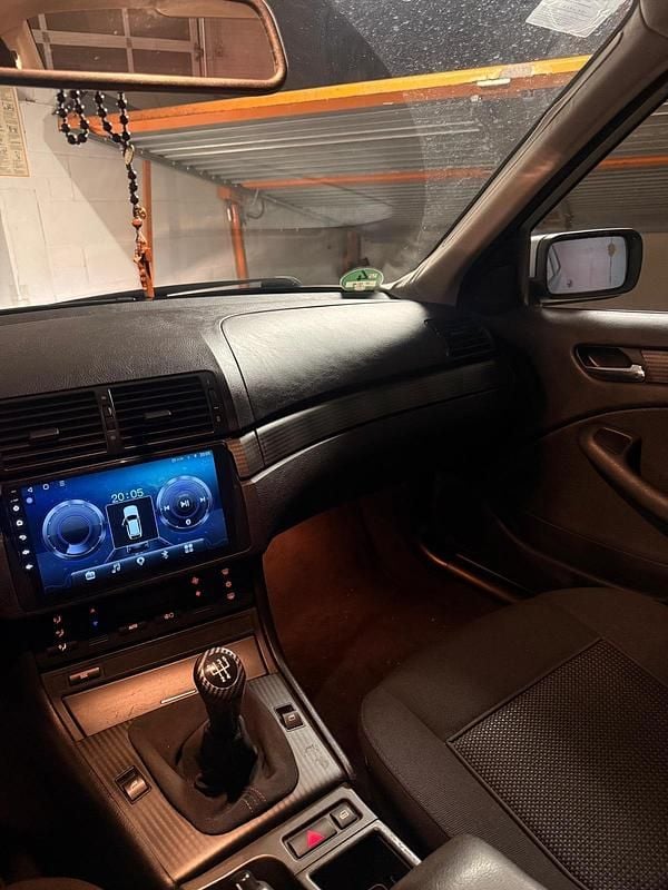 Gebraucht BMW 318 143 PS (105 kW) 2004 Grau Limousine