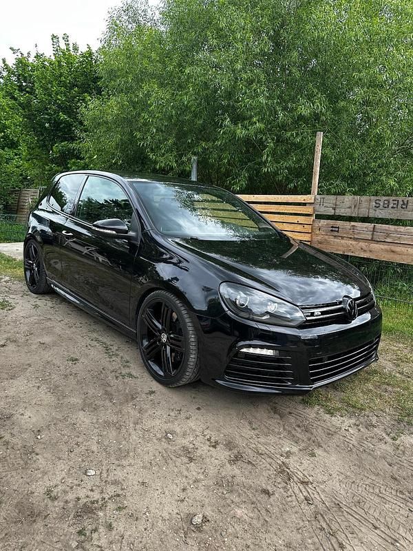 Gebraucht VW Golf VI R 271 PS (199 kW) 2010 Schwarz Kleinwagen