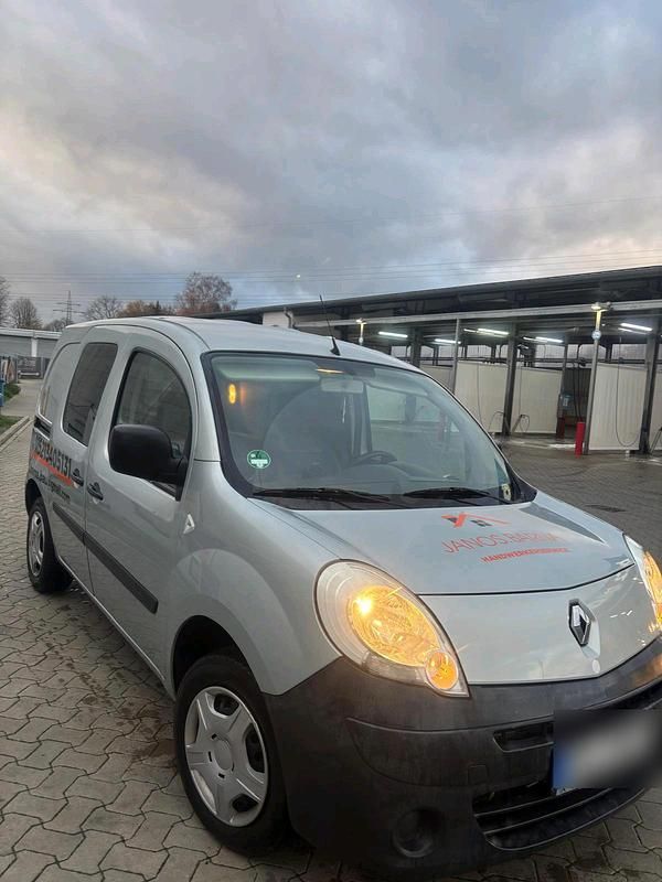 Grau Gebraucht 2012 Renault Kangoo Van / Kleinbus | 3.250 € (Fairer Preis) - Bild 1/4