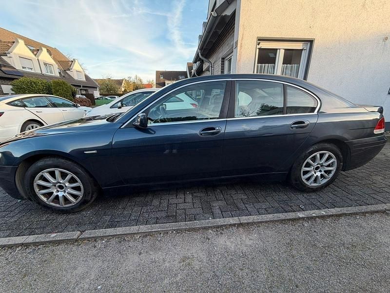 Gebraucht BMW 735 272 PS (200 kW) 2002 Beige Limousine