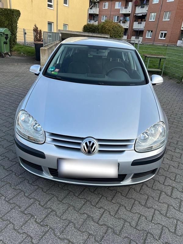 Gebraucht VW Golf V 90 PS (66 kW) 2005 Silber Kleinwagen