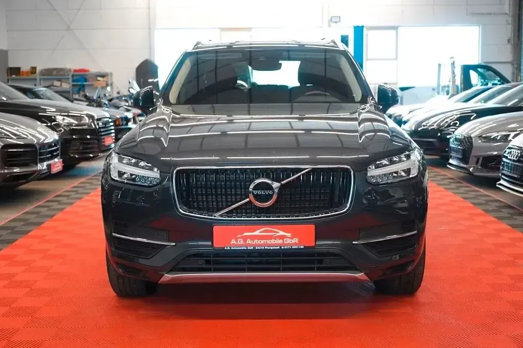 Gebraucht Volvo XC90 Momentum 235 PS (172 kW) 2018 Grau SUV