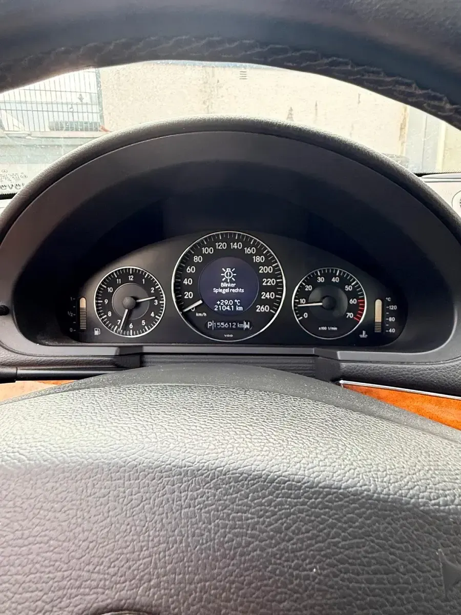 Gebraucht Mercedes E240 177 PS (130 kW) 2003 Blau Limousine