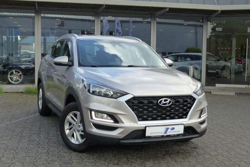 Grau Gebraucht 2019 Hyundai Tucson SUV | 16.990 € (Fairer Preis) - Bild 1/4