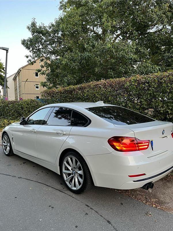 Weiß Gebraucht 2016 BMW 430 Gran Coupé M Sport Coupé | 20.000 € (Guter Preis) - Bild 1/4