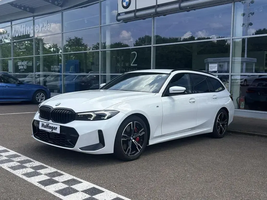 Gebraucht BMW 320 Sport Line 184 PS (135 kW) 2024 Alpinweiß 3 Kombi