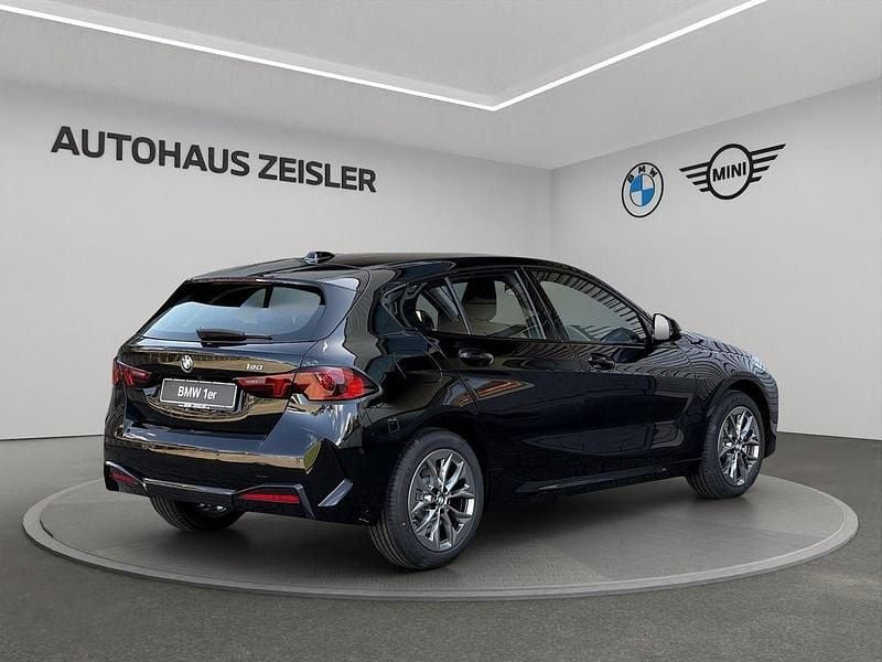 Neu BMW 120 Efficient Dynamics 170 PS (125 kW) 2025 Schwarz Kleinwagen