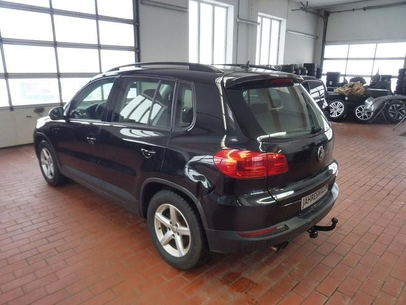 Schwarz Gebraucht 2014 VW Tiguan Trendline SUV | 4.980 € (Guter Preis) - Bild 1/4