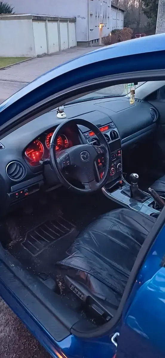 Usata Mazda 6 148 CV (108 kW) 2007 Blu Berlina