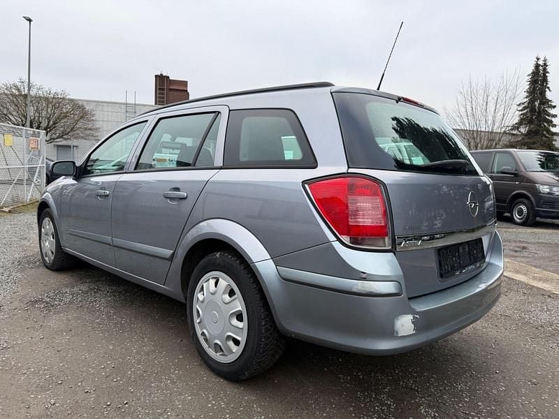 Gebraucht Opel Astra Edition 105 PS (77 kW) 2005 Silber Kombi