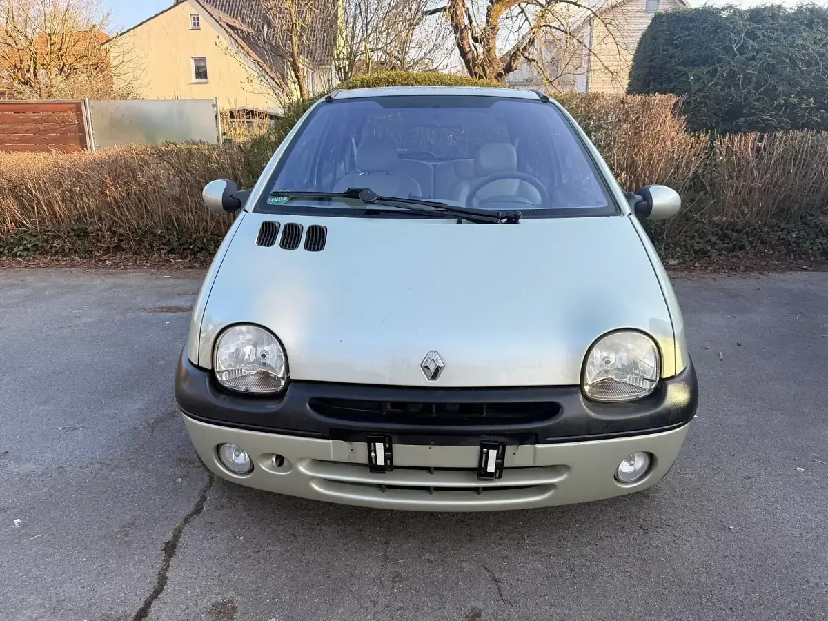 Gebraucht Renault Twingo Initiale Paris 60 PS (44 kW) 2000 Gold Kleinwagen