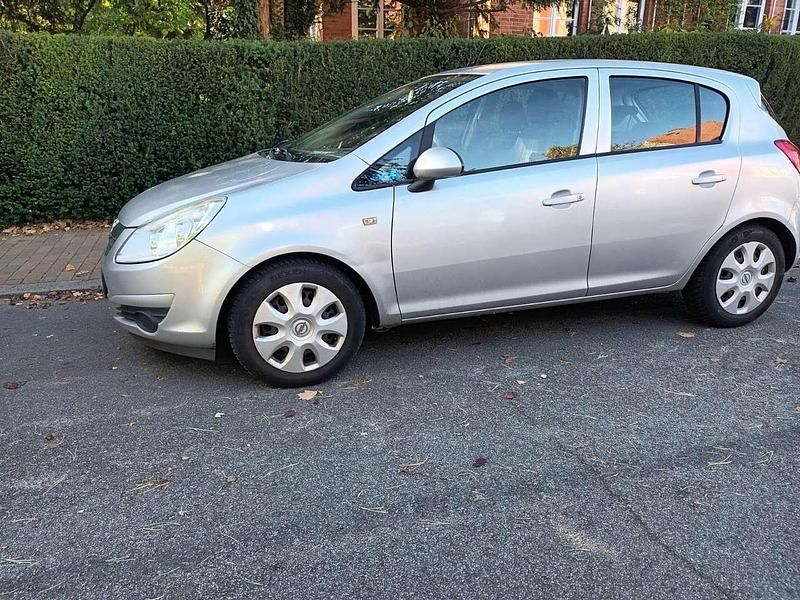 Grau Gebraucht 2009 Opel Corsa Edition Limousine | 3.000 € (Guter Preis) - Bild 1/4