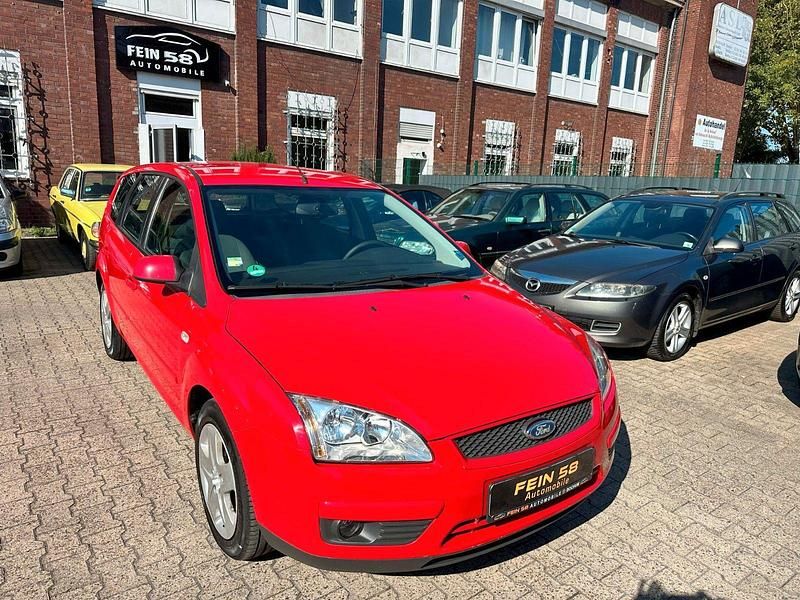 Rot Gebraucht 2007 Ford Focus Style Kombi | 3.400 € (Etwas zu teuer) - Bild 1/4