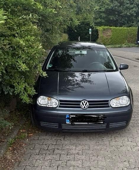 Gebraucht VW Golf IV 105 PS (77 kW) 2002 Grau Kleinwagen