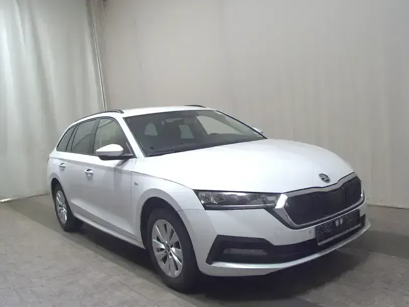 Gebraucht Skoda Octavia Tour 150 PS (110 kW) 2022 Weiß Kombi