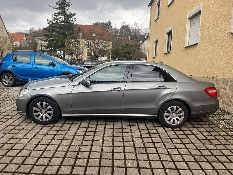 Gebraucht Mercedes E200 184 PS (135 kW) 2009 Grau Limousine