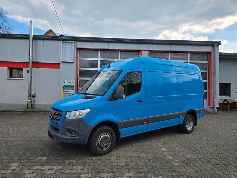 Gebraucht Mercedes Sprinter 190 PS (139 kW) 2019 Blau Van